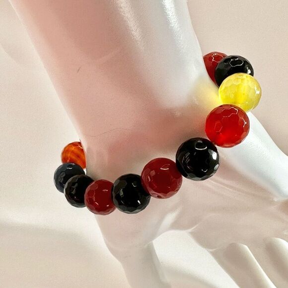 Colorful glass beaded stretchy bracelet - Picture 2 of 10